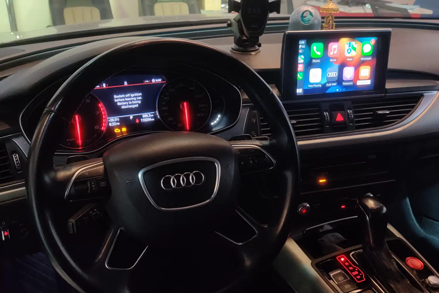 alt="audi"