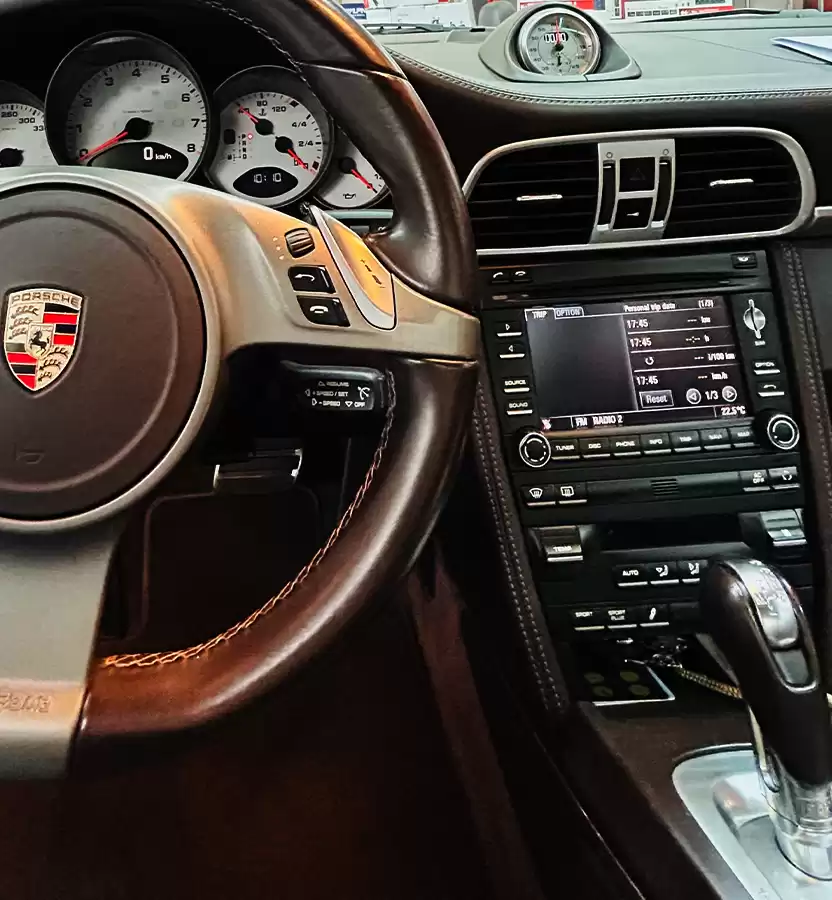 alt="multimedia headunit repair"